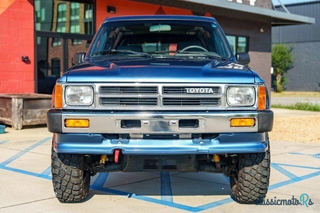 1989' Toyota 4Runner photo #2