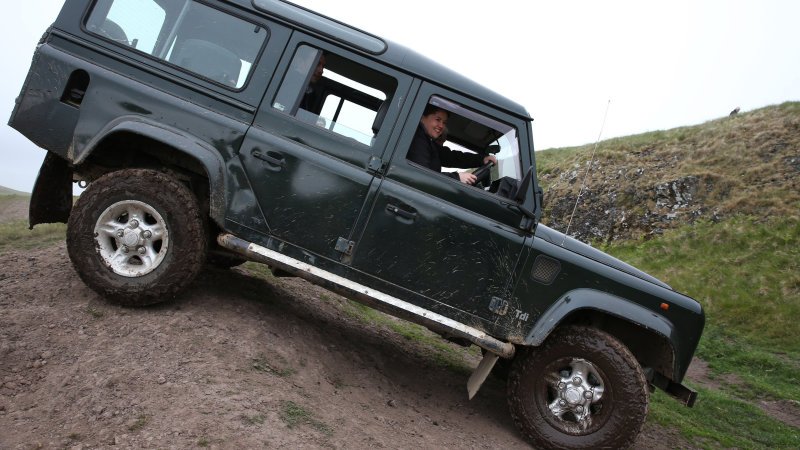 Billionaire plans to manufacture a copy of Land Rover Defender