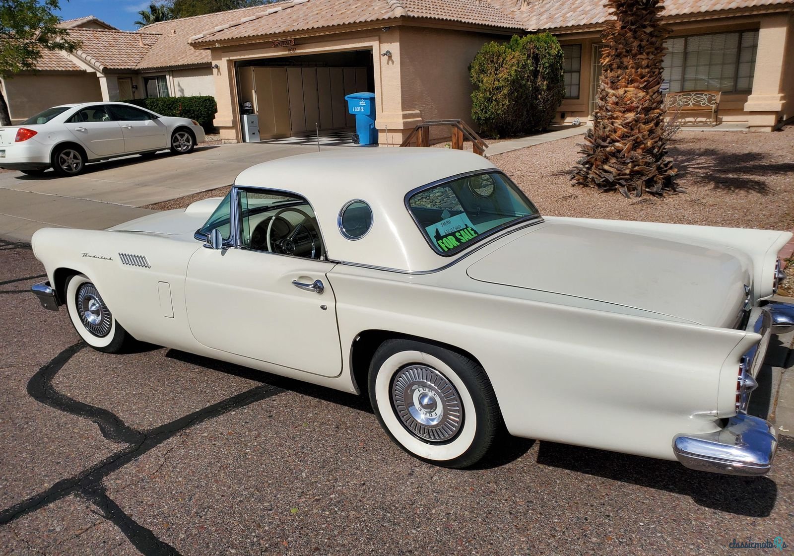 1957' Ford Thunderbird photo #2