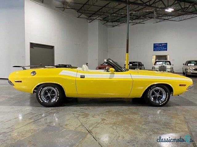 1971' Dodge Challenger photo #3