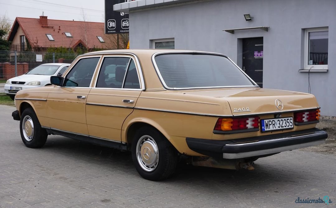 1978' Mercedes-Benz W123 photo #3