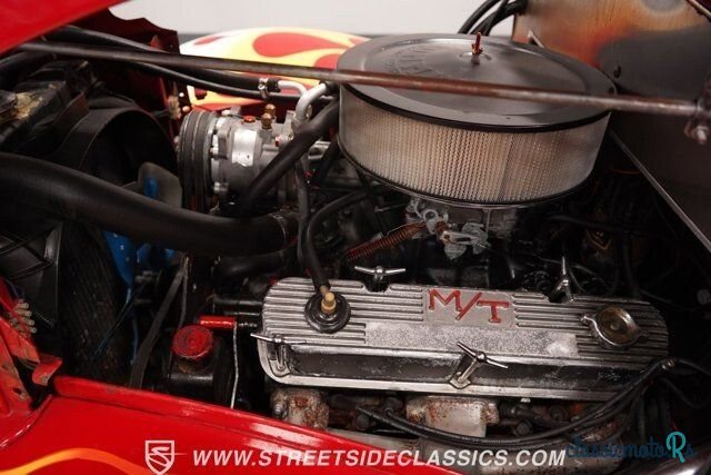 1937' Plymouth photo #3