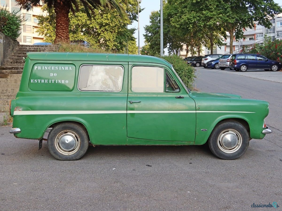 1966' Ford Anglia photo #6