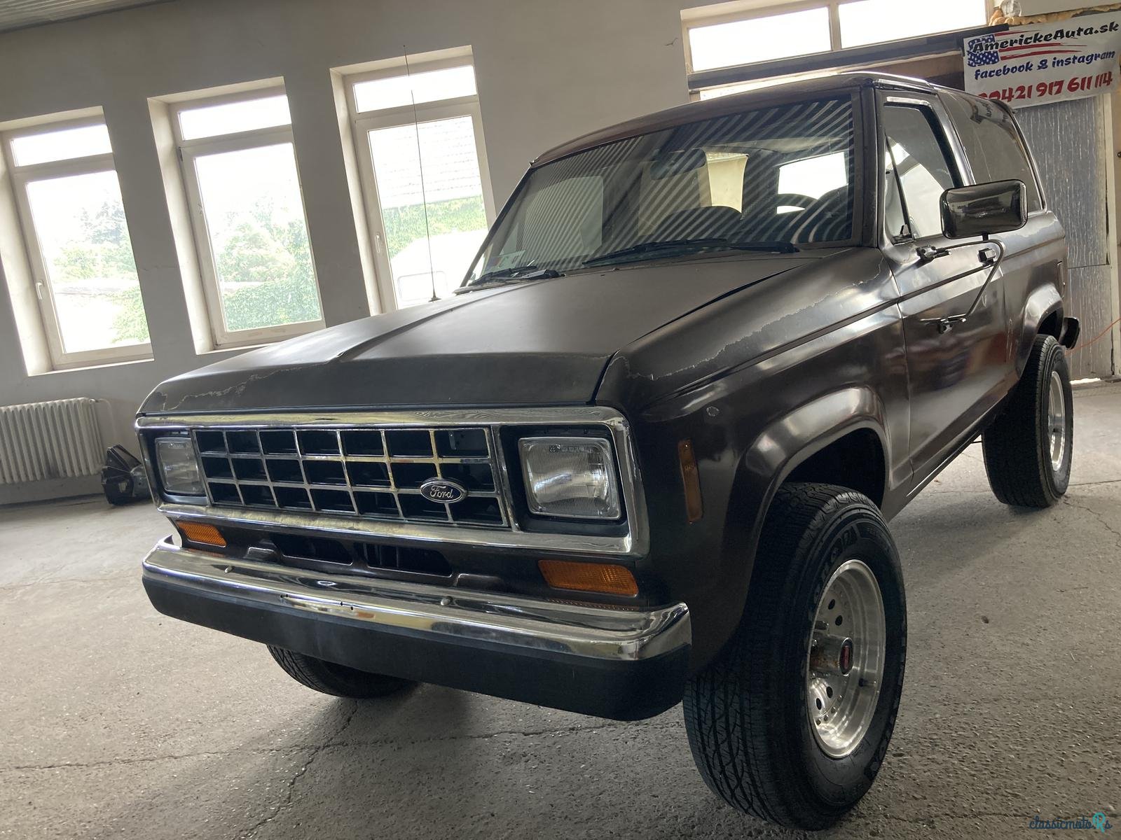 1985' Ford Bronco 2.9L V6 4X4 photo #1