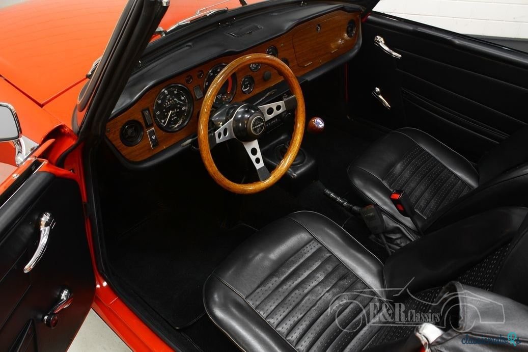 1972' Triumph TR6 photo #2