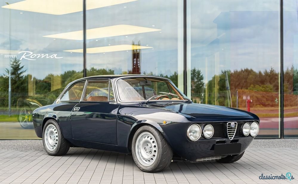 1971' Alfa Romeo GT photo #2