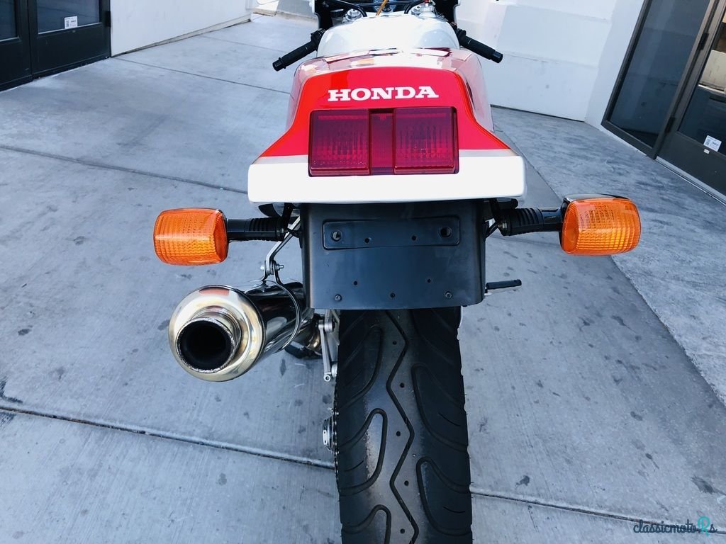 1988' Honda 1988 Honda® RC 30 photo #2