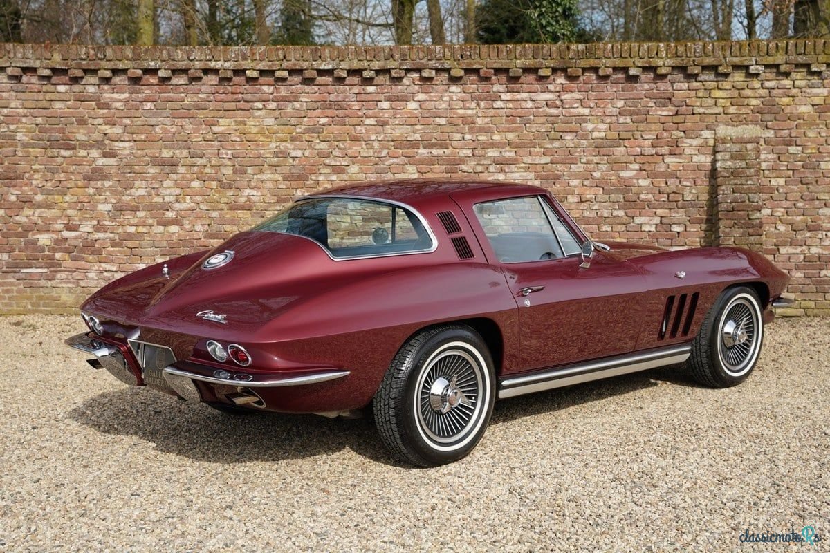 1965' Chevrolet Corvette photo #2