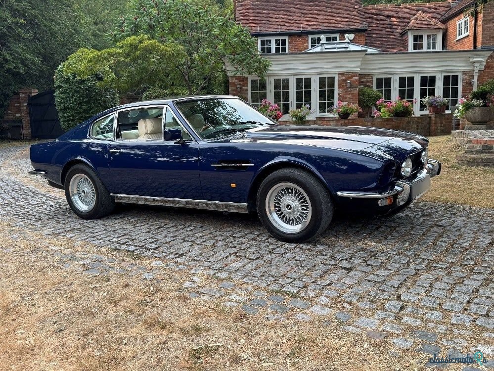 1988' Aston Martin V8 photo #5