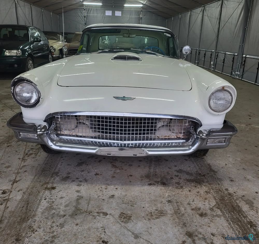 1957' Ford Thunderbird photo #1