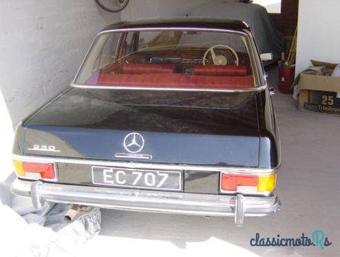 1969' Mercedes-Benz 114 photo #2