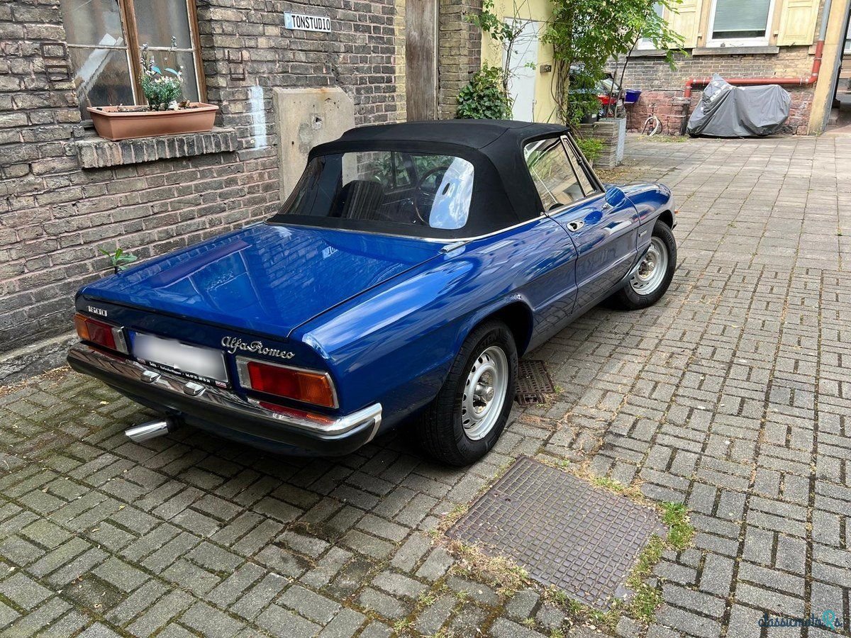 1981' Alfa Romeo Spider photo #6