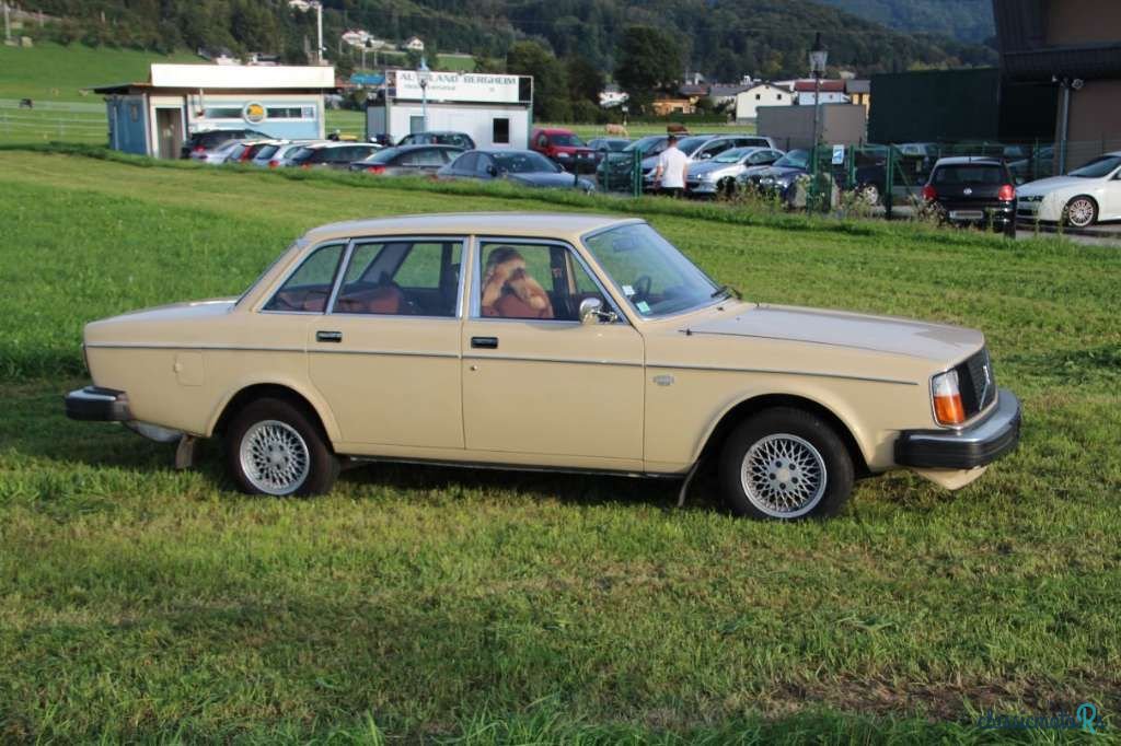 1977' Volvo Serie 200 photo #3