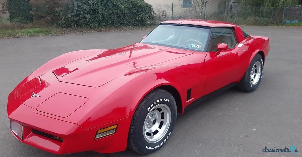 1980' Chevrolet Corvette photo #1