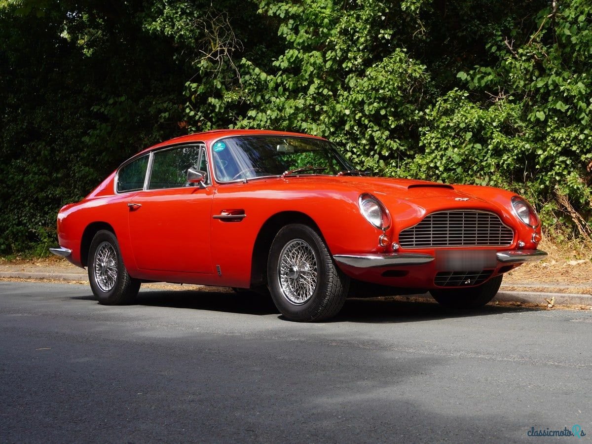 1967' Aston Martin DB6 photo #1
