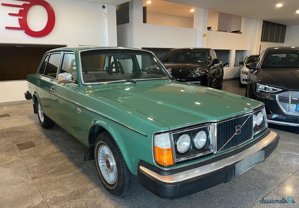 1979' Volvo 244 photo #3
