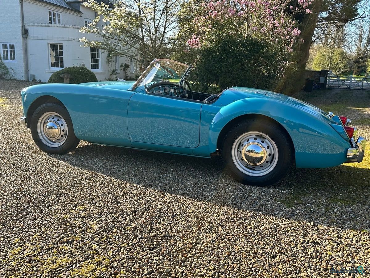 1958' MG MGA photo #5