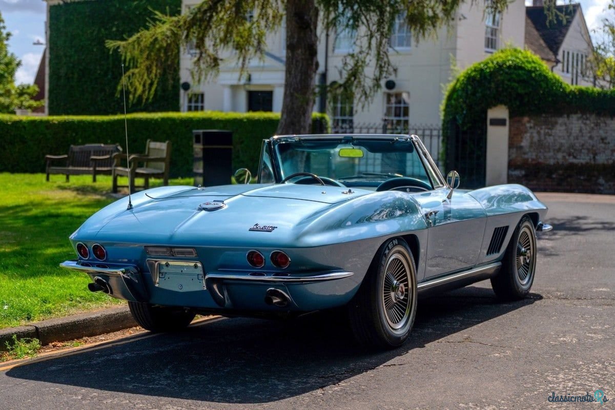 1967' Chevrolet Corvette photo #2