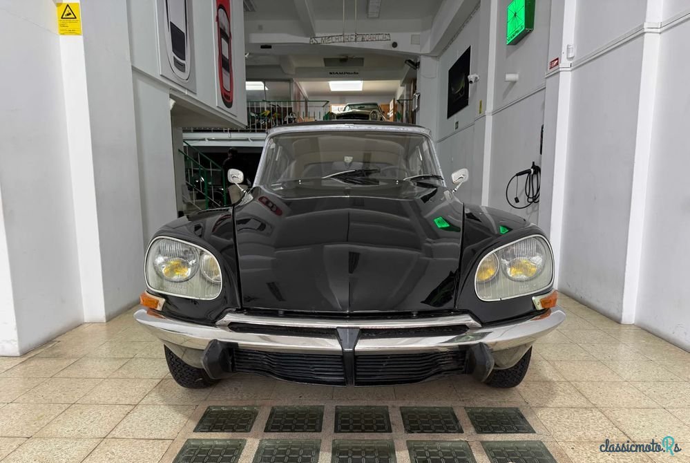 1976' Citroen DS photo #3