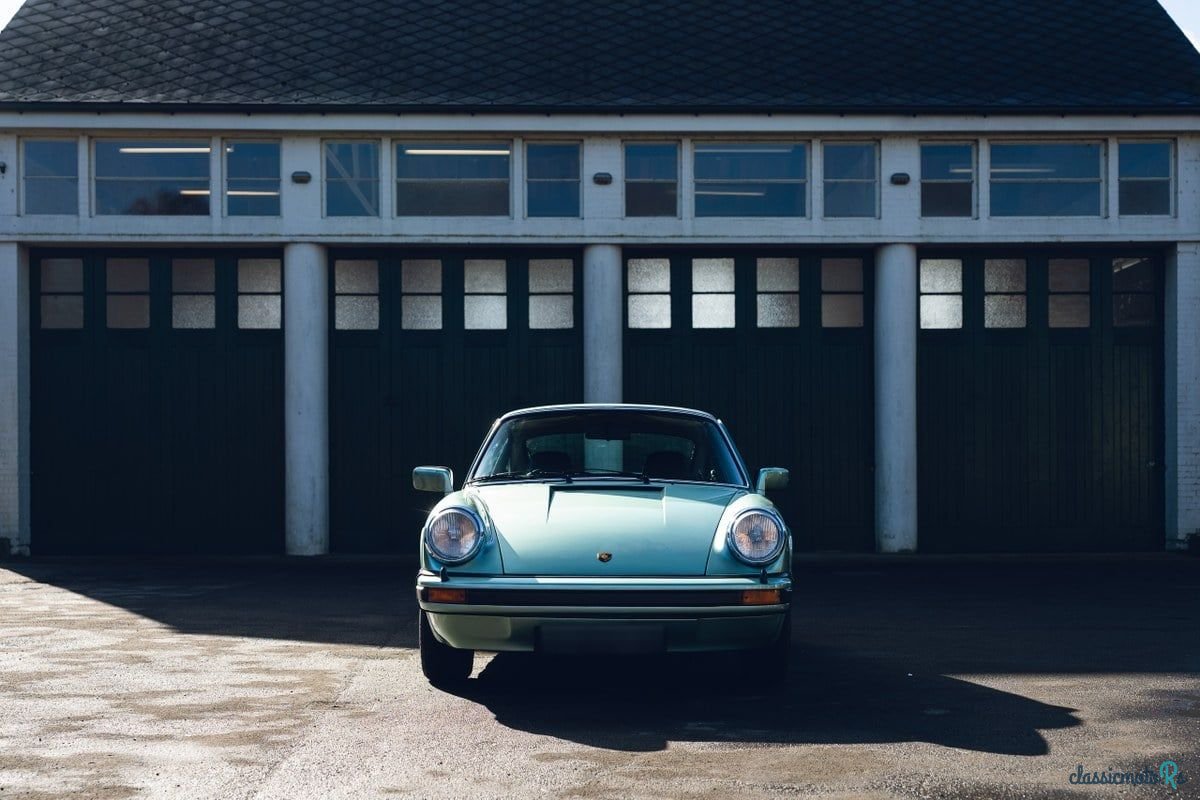 1975' Porsche 911 photo #2