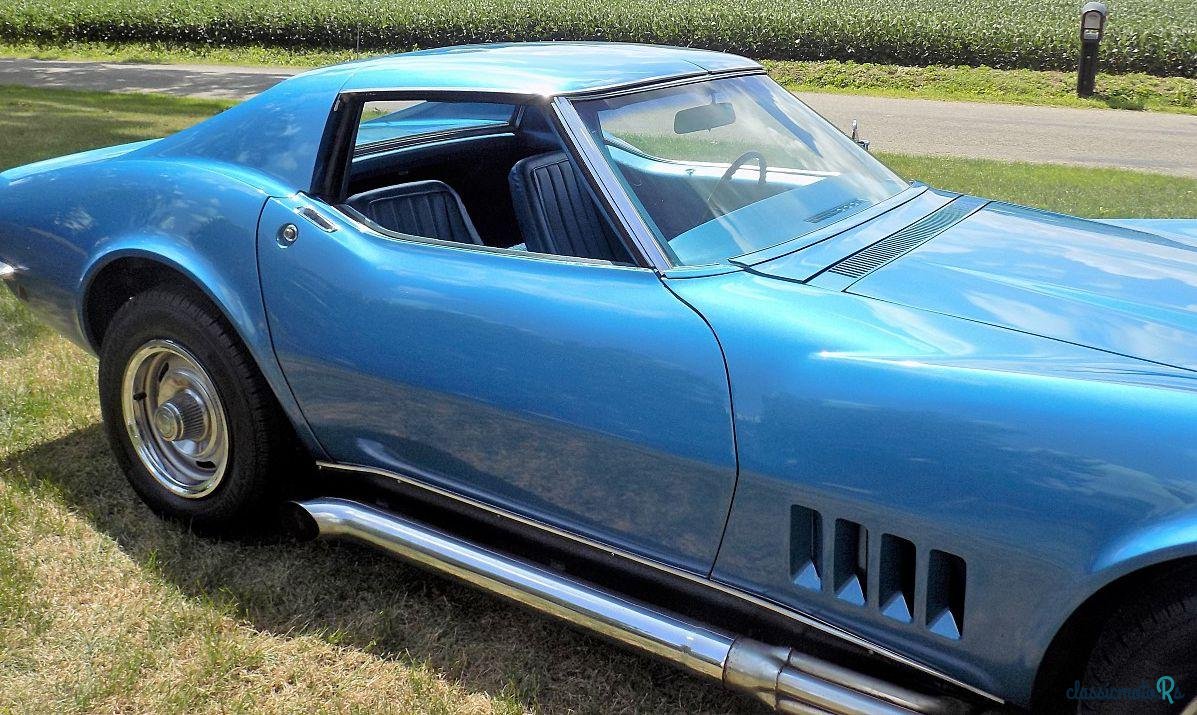 1968' Chevrolet Corvette photo #3