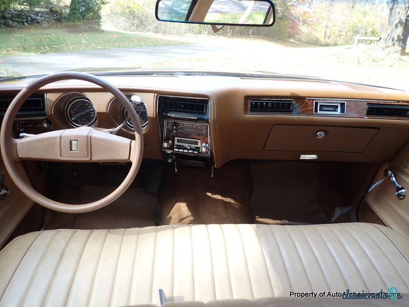 1977' Oldsmobile Cutlass S Colonnade Sedan photo #5