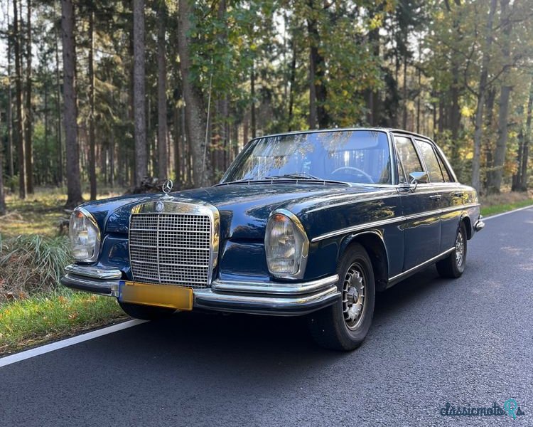 1972' Mercedes-Benz photo #1