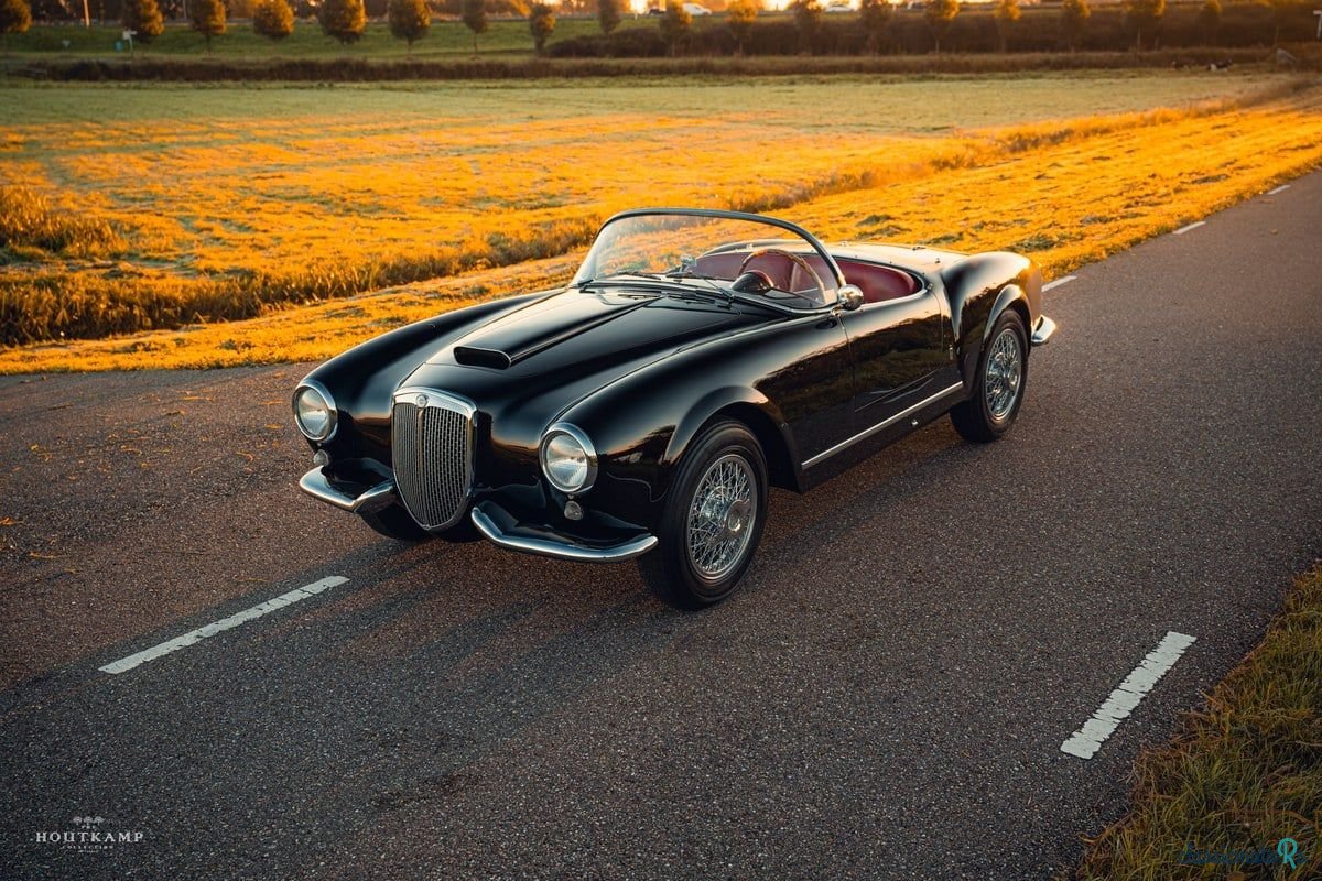 1955' Lancia Aurelia photo #3