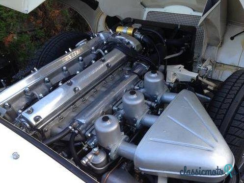 1967' Jaguar E Type Roadster photo #4