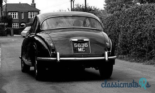 1967' Jaguar Mk2 photo #2