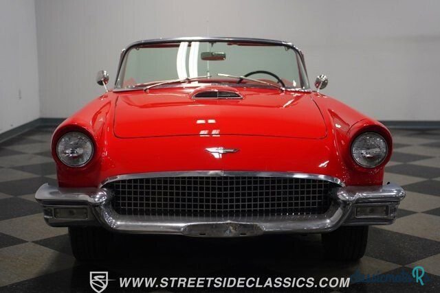 1957' Ford Thunderbird photo #5
