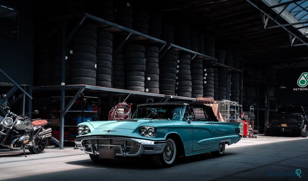 1960' Ford Thunderbird photo #1