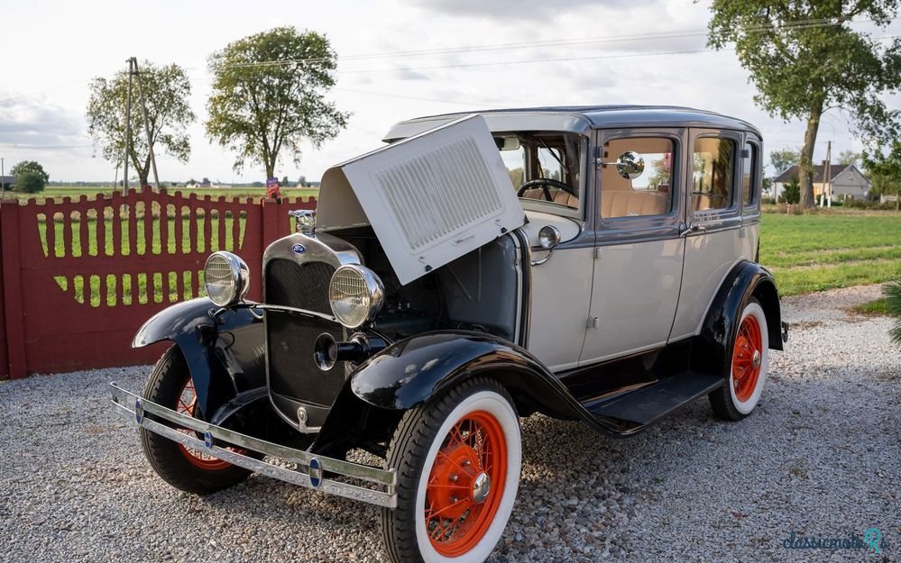 1930' Ford B-Max photo #3