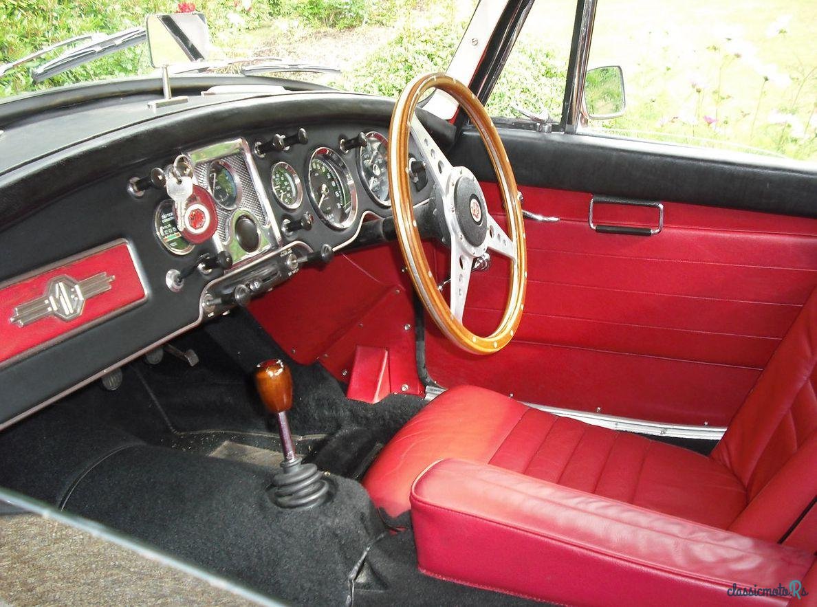 1957' MG MGA photo #3