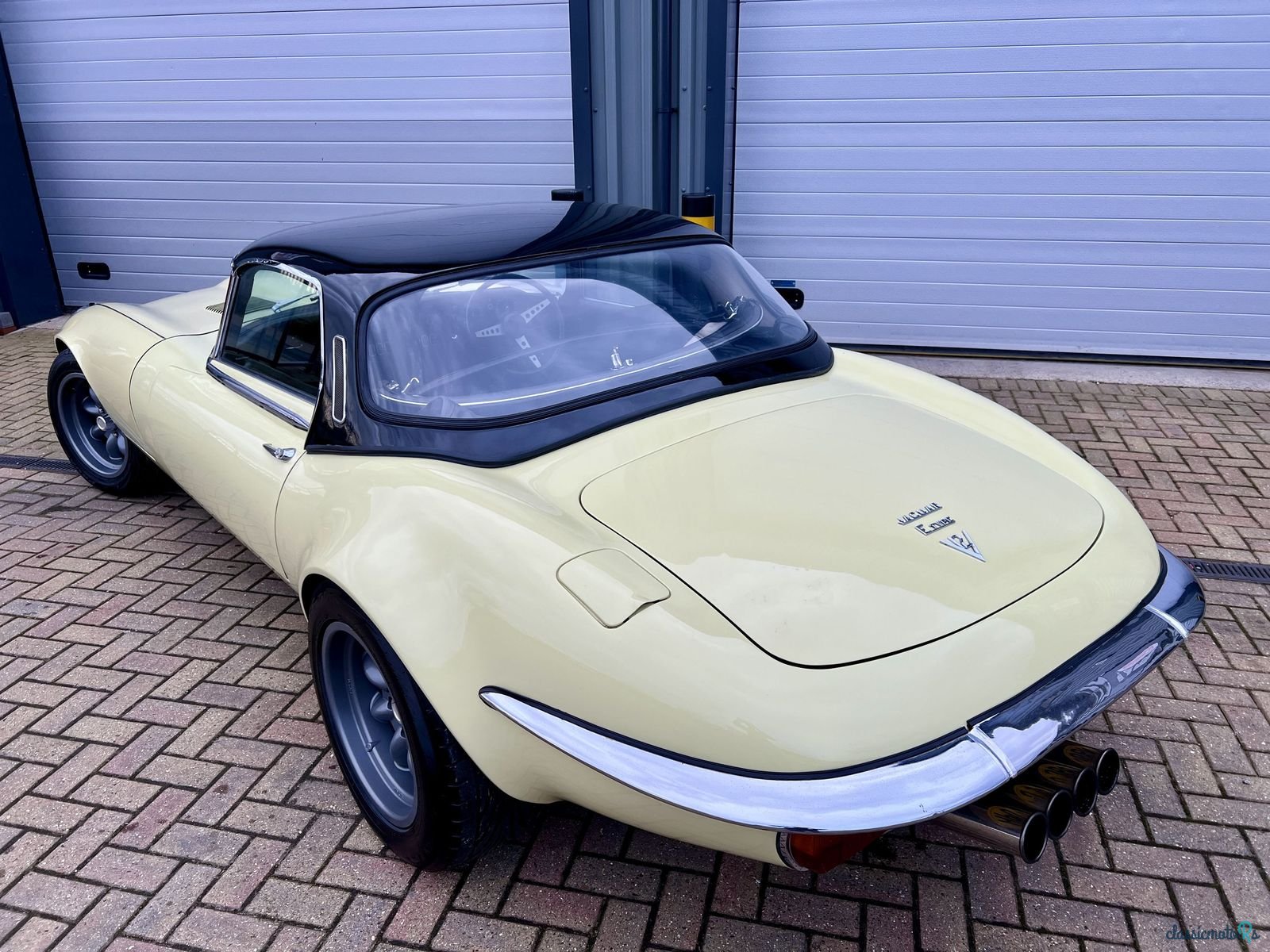 1975' Jaguar E-Type photo #4