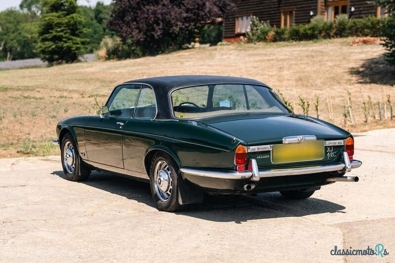 1975' Jaguar XJ photo #4