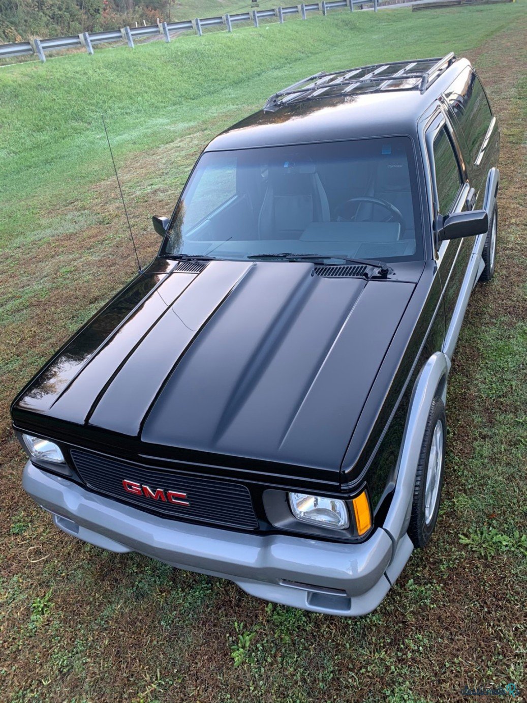 1991' GMC Typhoon photo #1