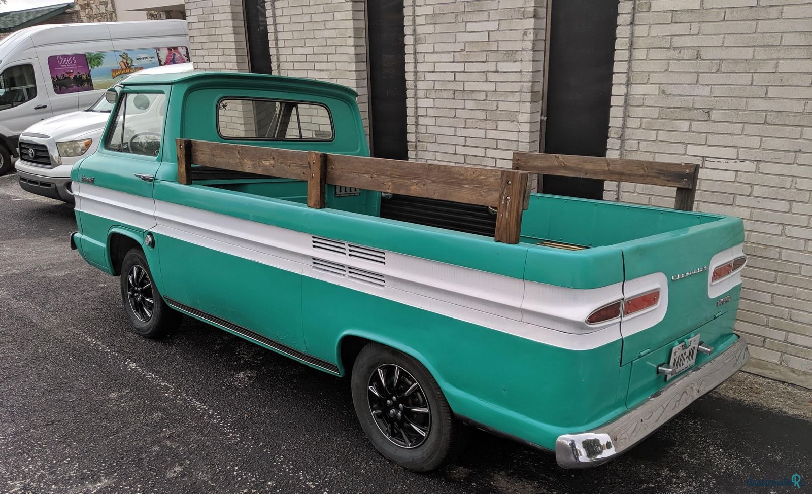 1961' Chevrolet Corvair photo #1