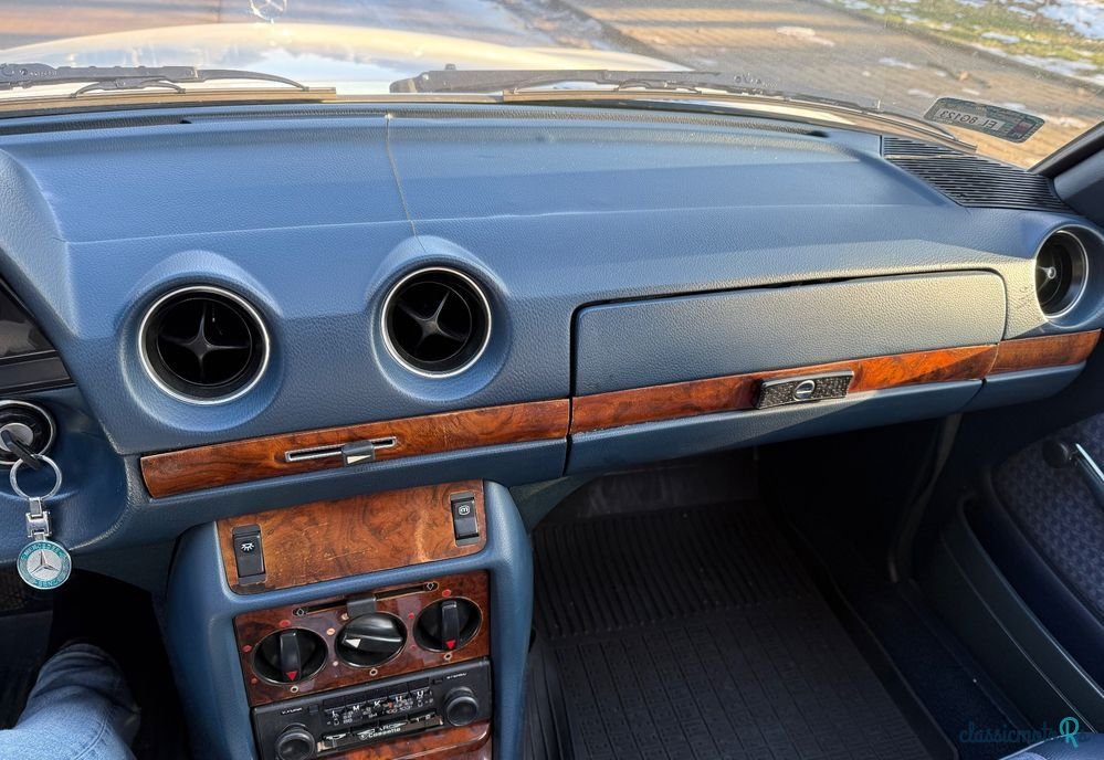 1979' Mercedes-Benz W123 photo #5