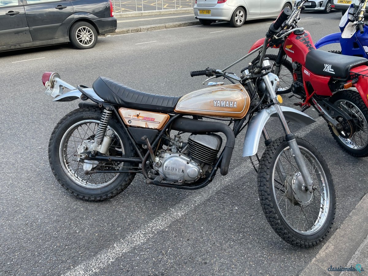 1972' Yamaha DT 250 photo #1