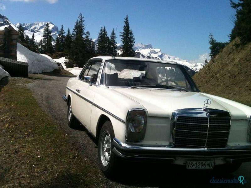 1971' Mercedes-Benz 250 CE photo #1