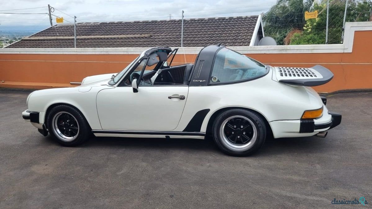 1975' Porsche 911 photo #2