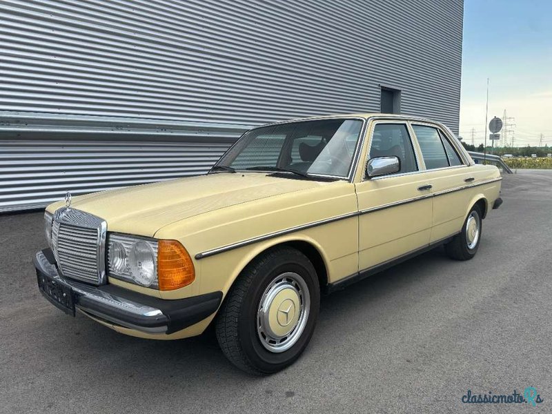 1979' Mercedes-Benz E-Klasse photo #2