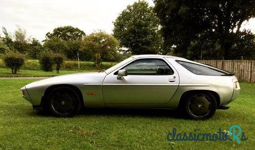 1985' Porsche 928 S2 photo #3