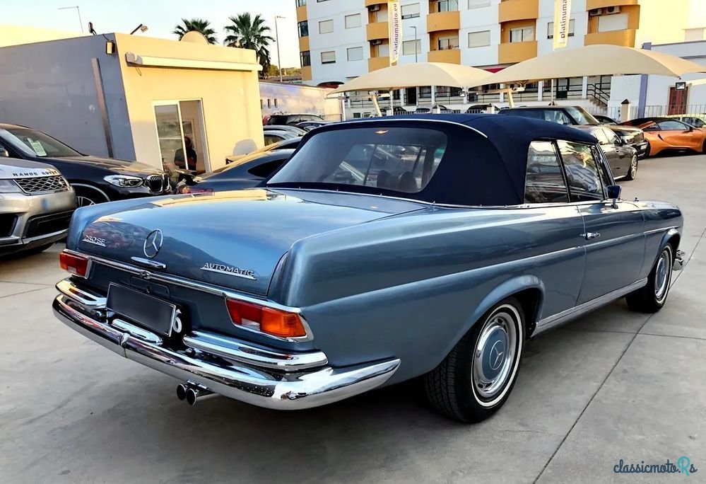 1969' Mercedes-Benz 280 photo #3