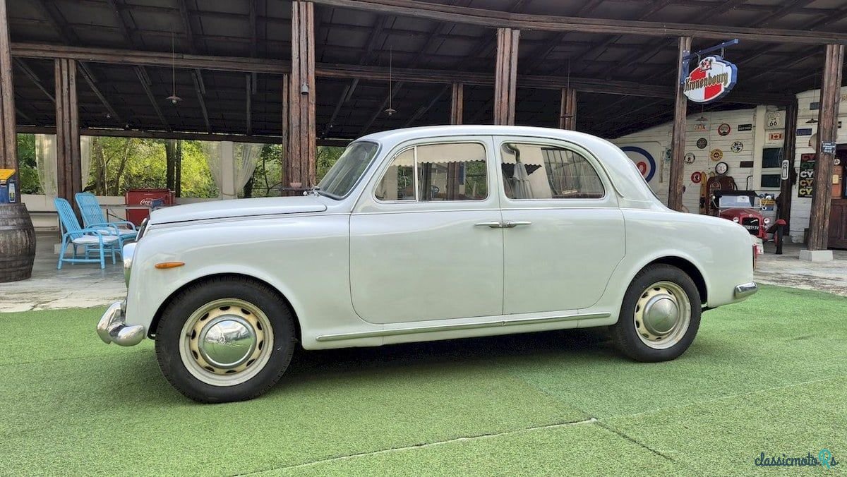 1957' Lancia Appia photo #3