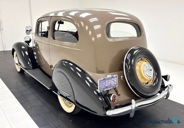 1935' Chevrolet Master Deluxe photo #3