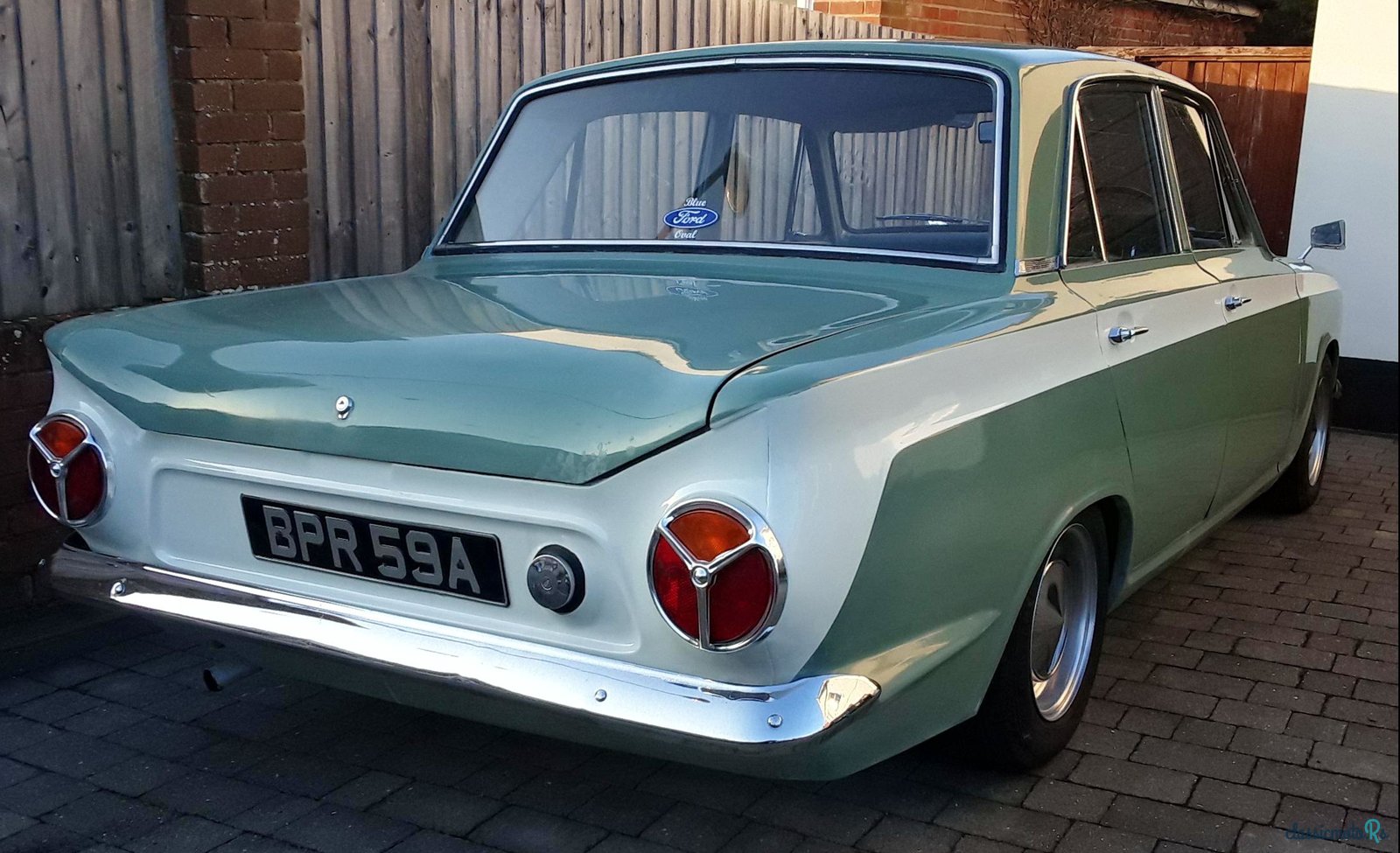 1963' Ford Cortina photo #1