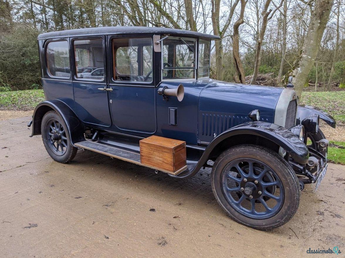 1927' Humber 14/40 Six Light Saloon photo #3