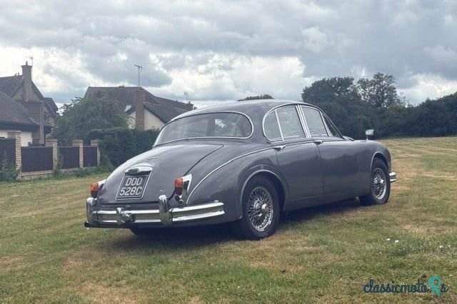 1965' Jaguar 420 photo #3